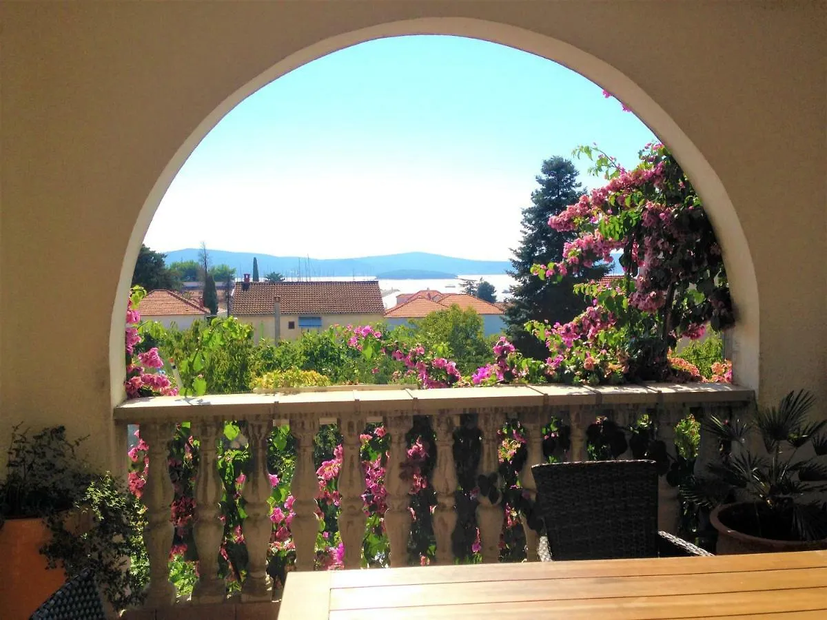 Apartments Makii Biograd Na Moru Croatia