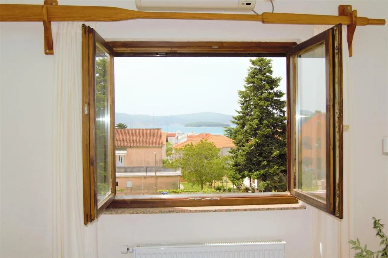 Apartments Makii Biograd Na Moru 0*,